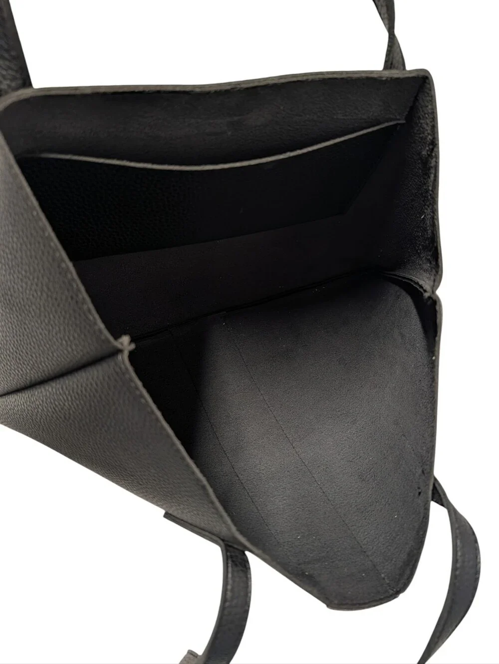 Vince Camuto great pre