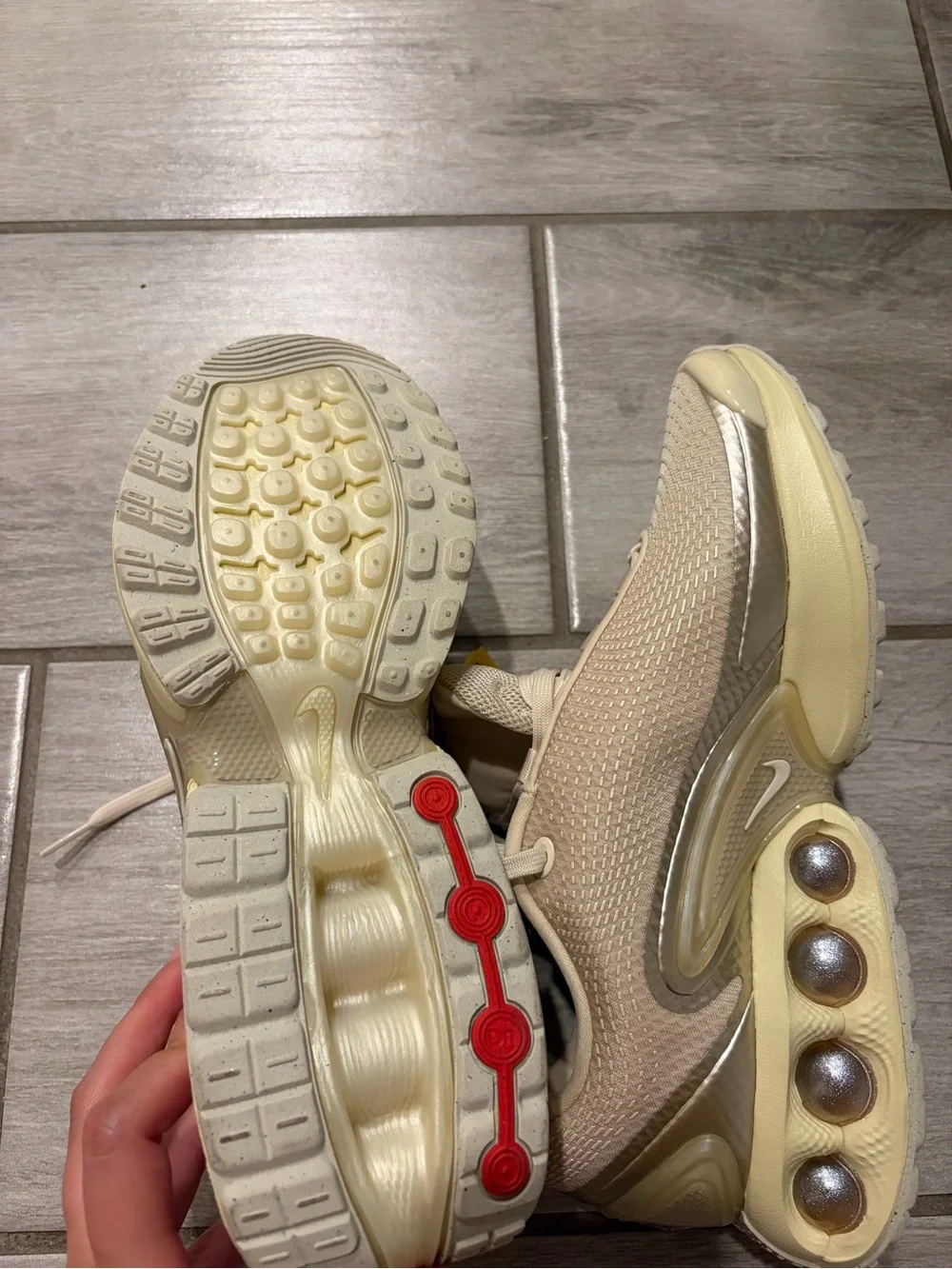 Nike breathable beige