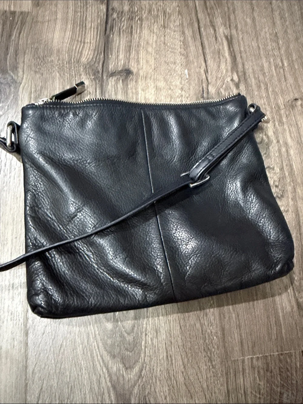 Margot New York compact black