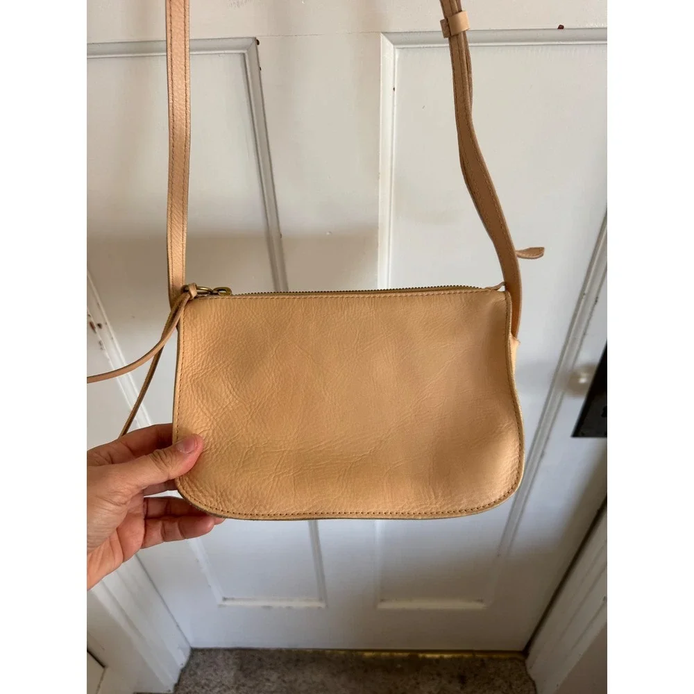 Madewell tan simple