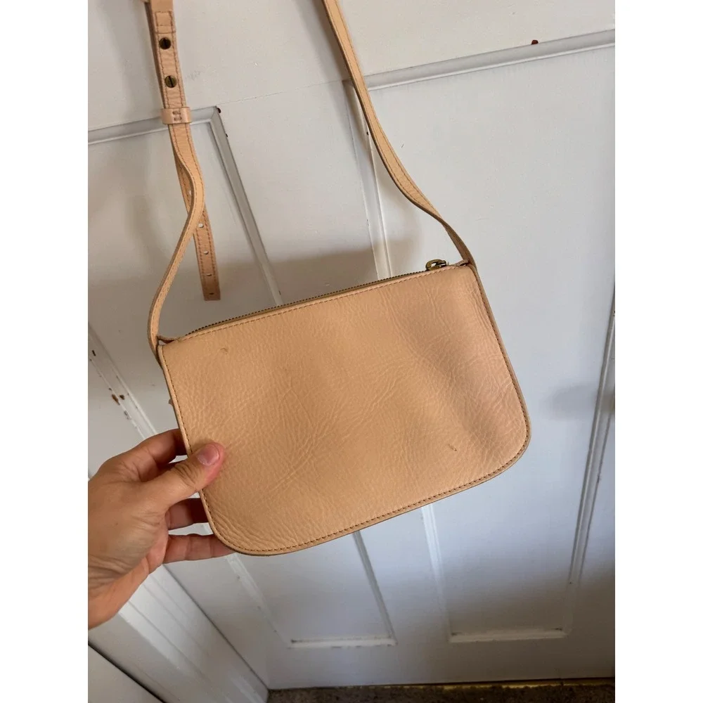 Madewell tan simple