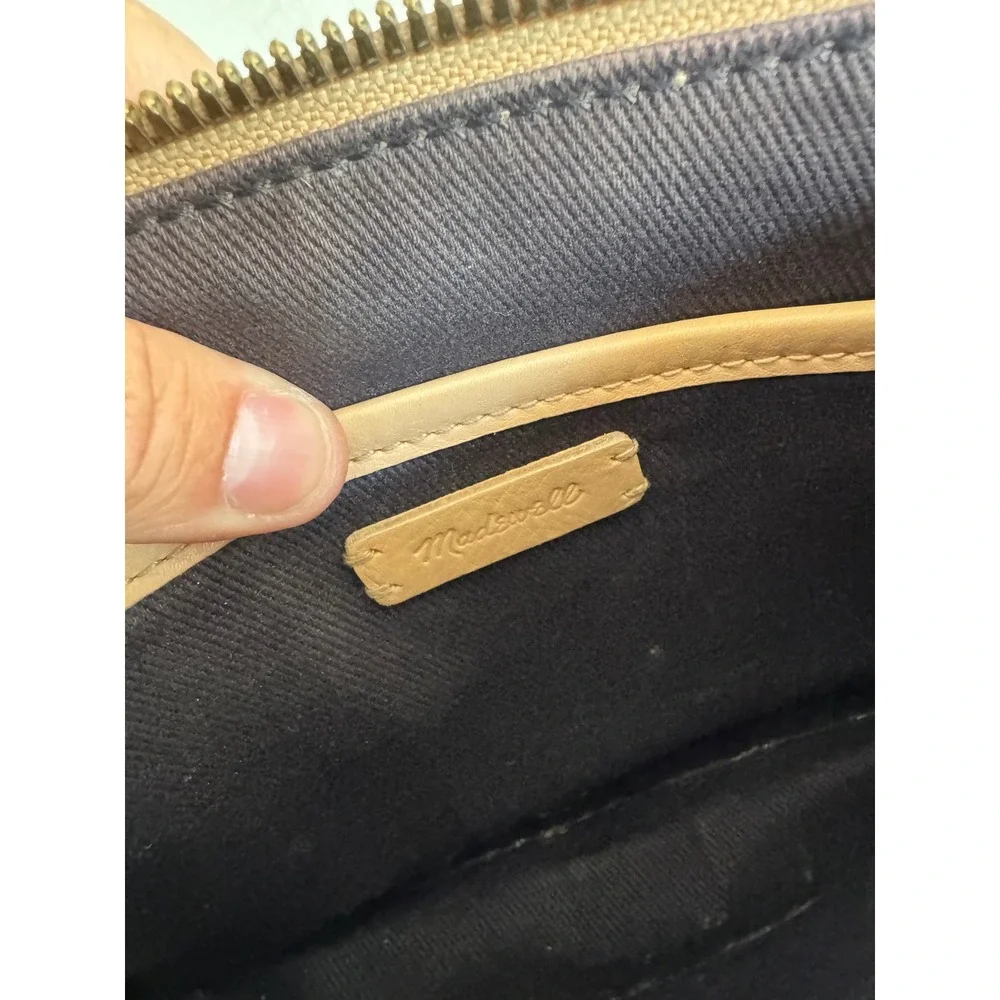Madewell tan simple