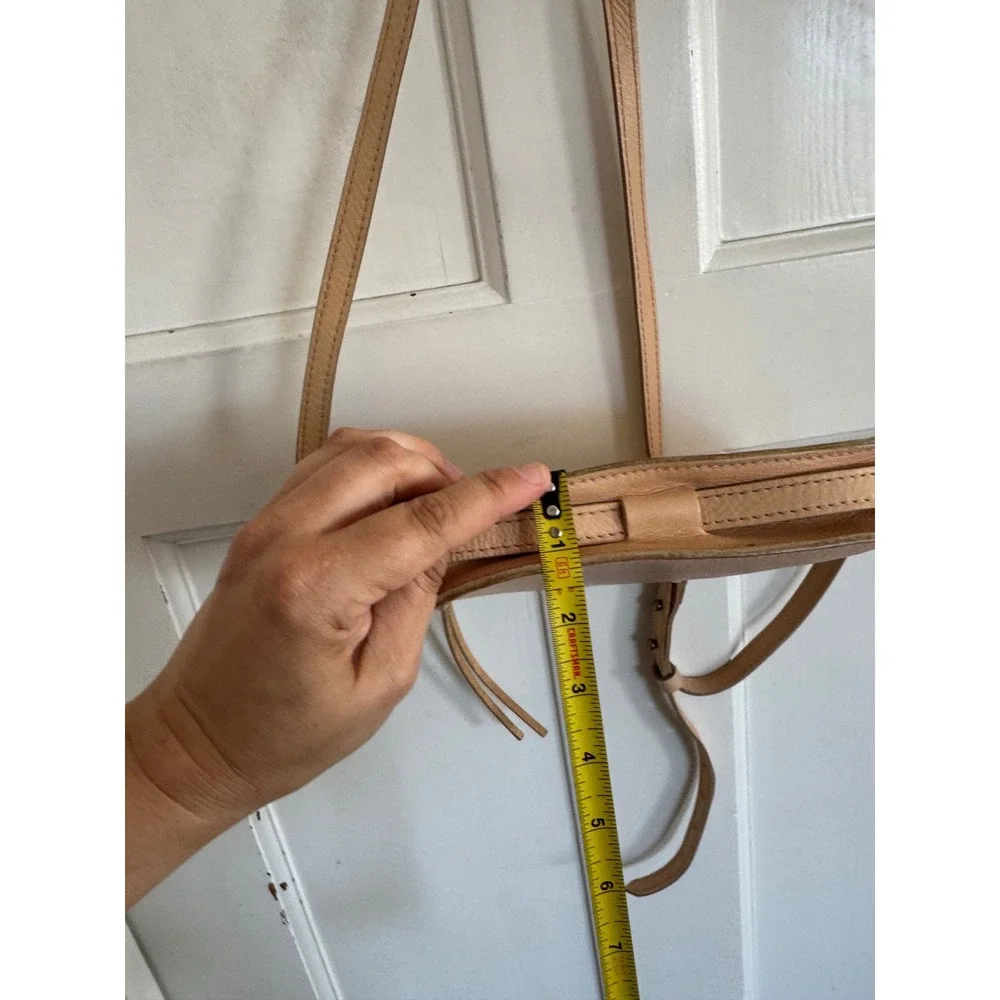 Madewell tan simple