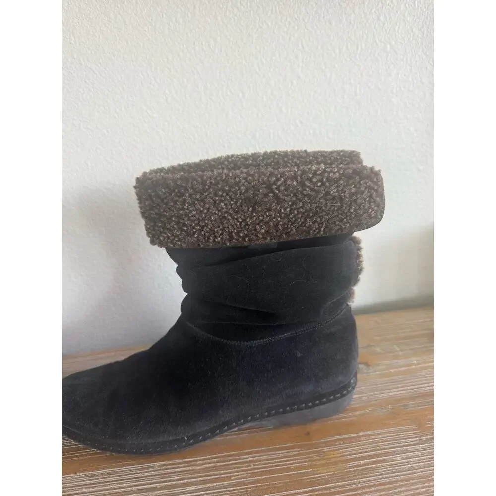 Stuart Weitzman Black Suede Ankle Boots Shearling Accents Foldover Women’s Sz 8