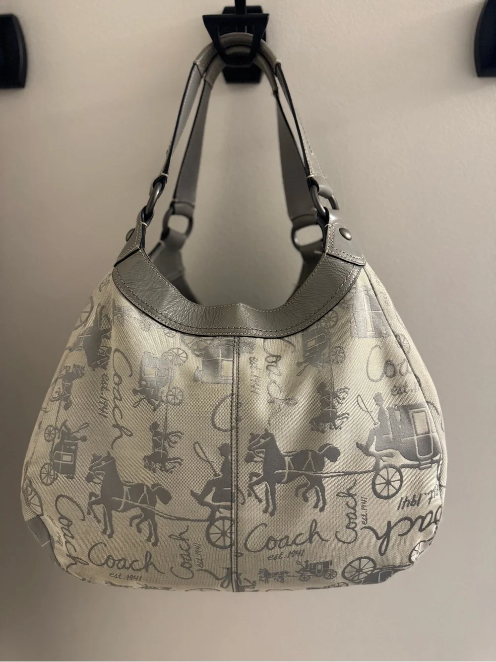 Coach shoulder bag