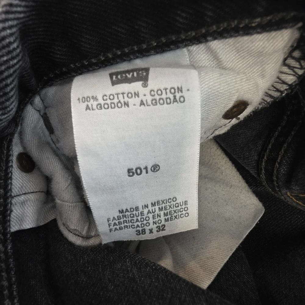 Levis step into