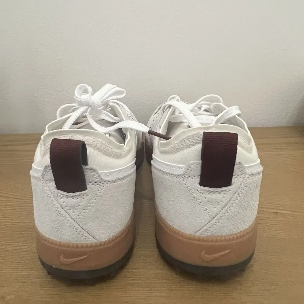 Nike c1ty vast