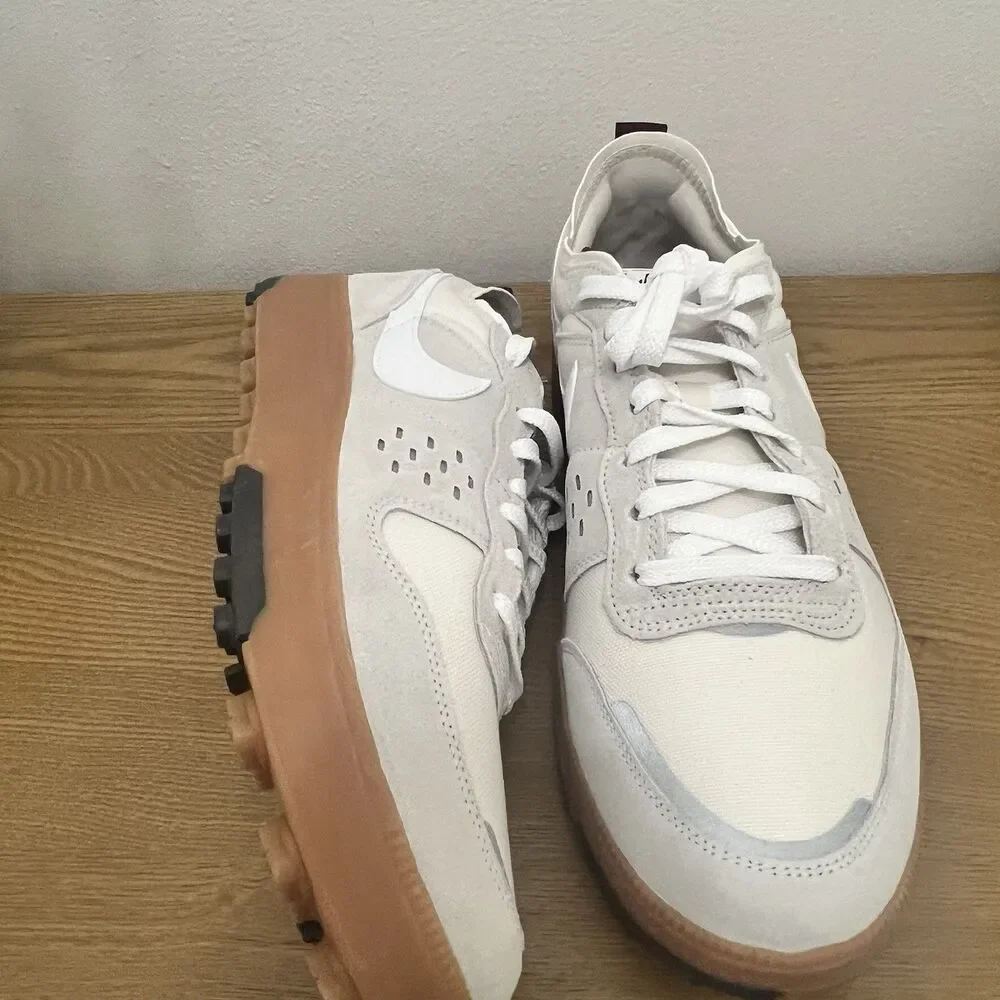 Nike c1ty vast