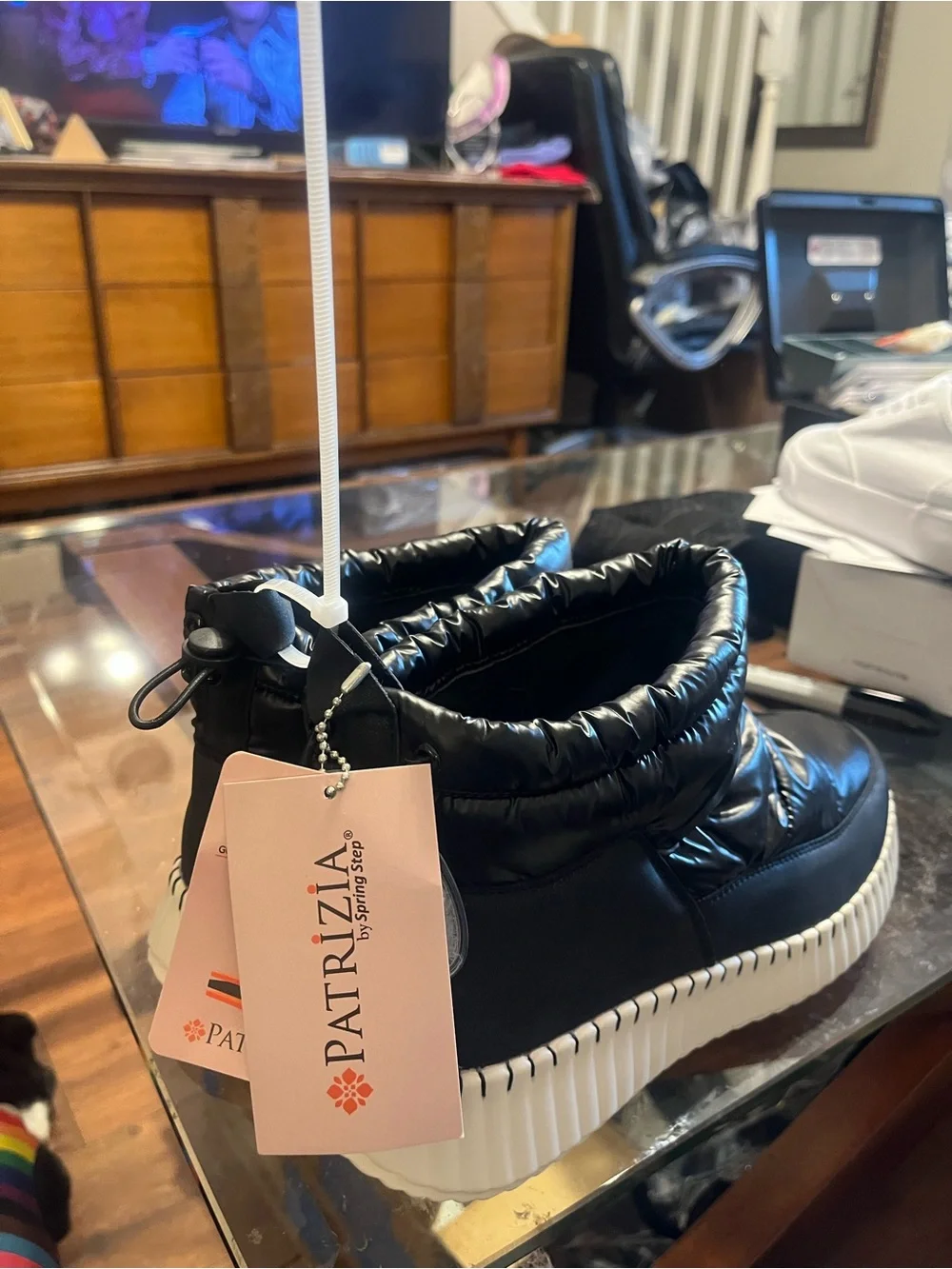 Patrizia stylish black