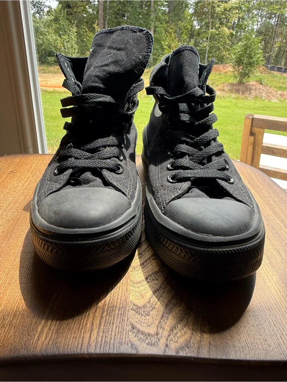 Converse all black