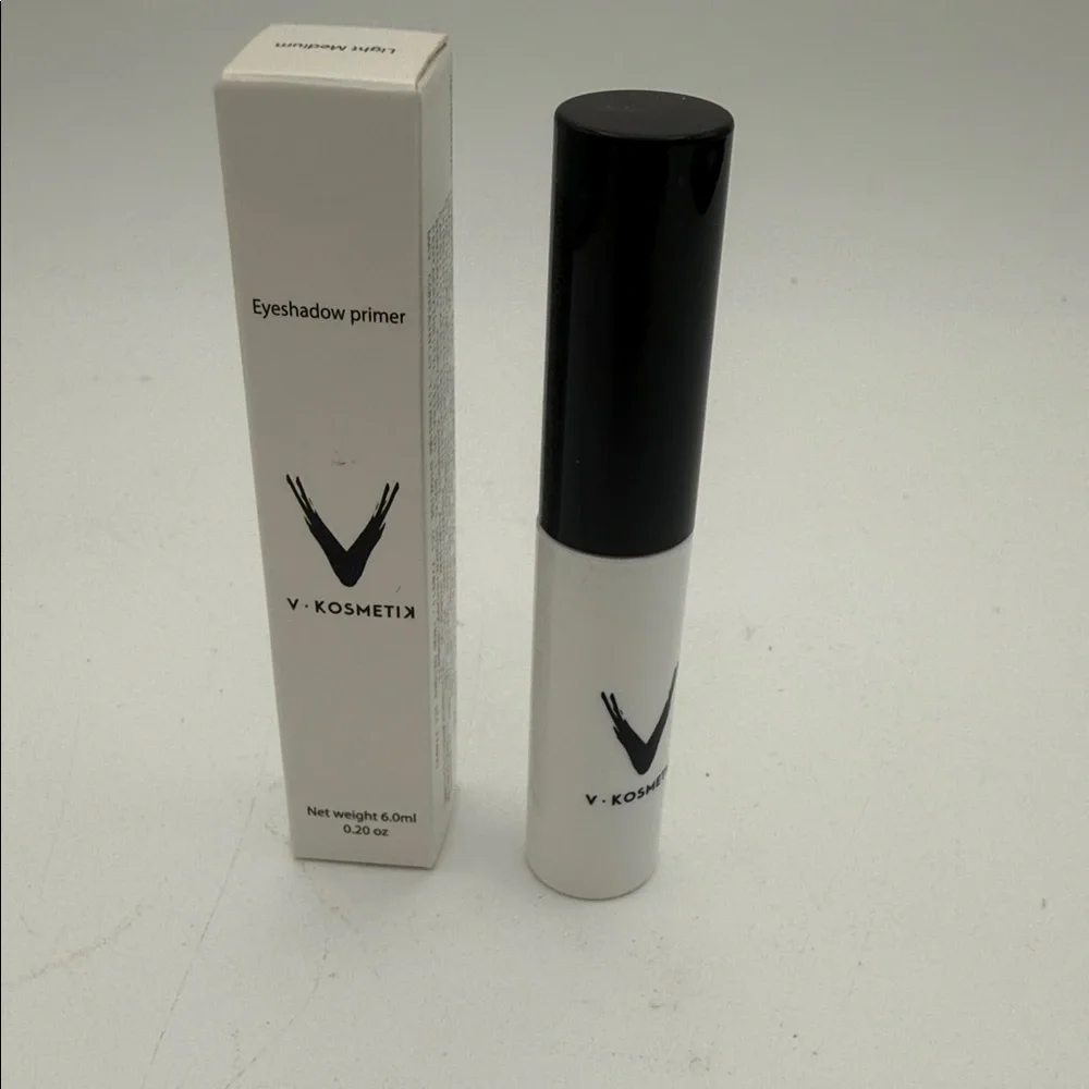 V. Kosmetix eye shadow primer light medium 0.20oz NEW makeup