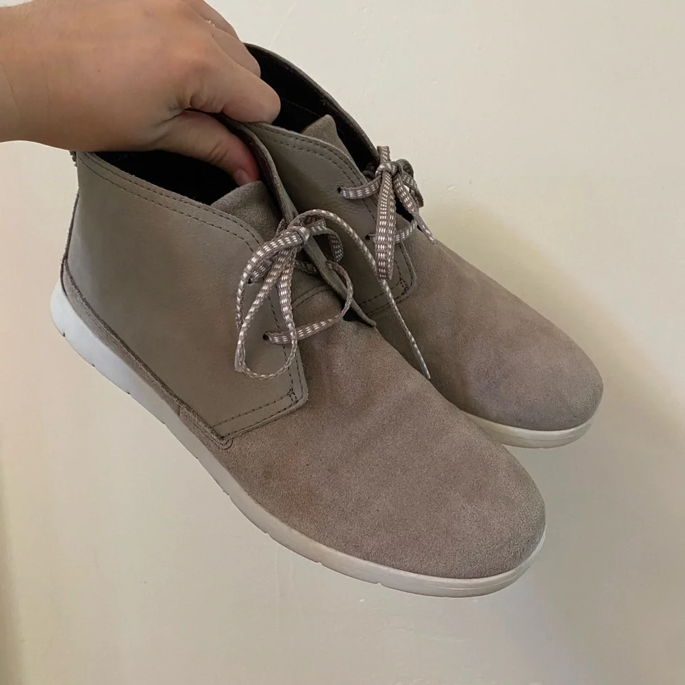 Ugg Mens Freamon Waterproof Chukka Boot Size 9 Taupe Tan Gray WP Antilope Shoes