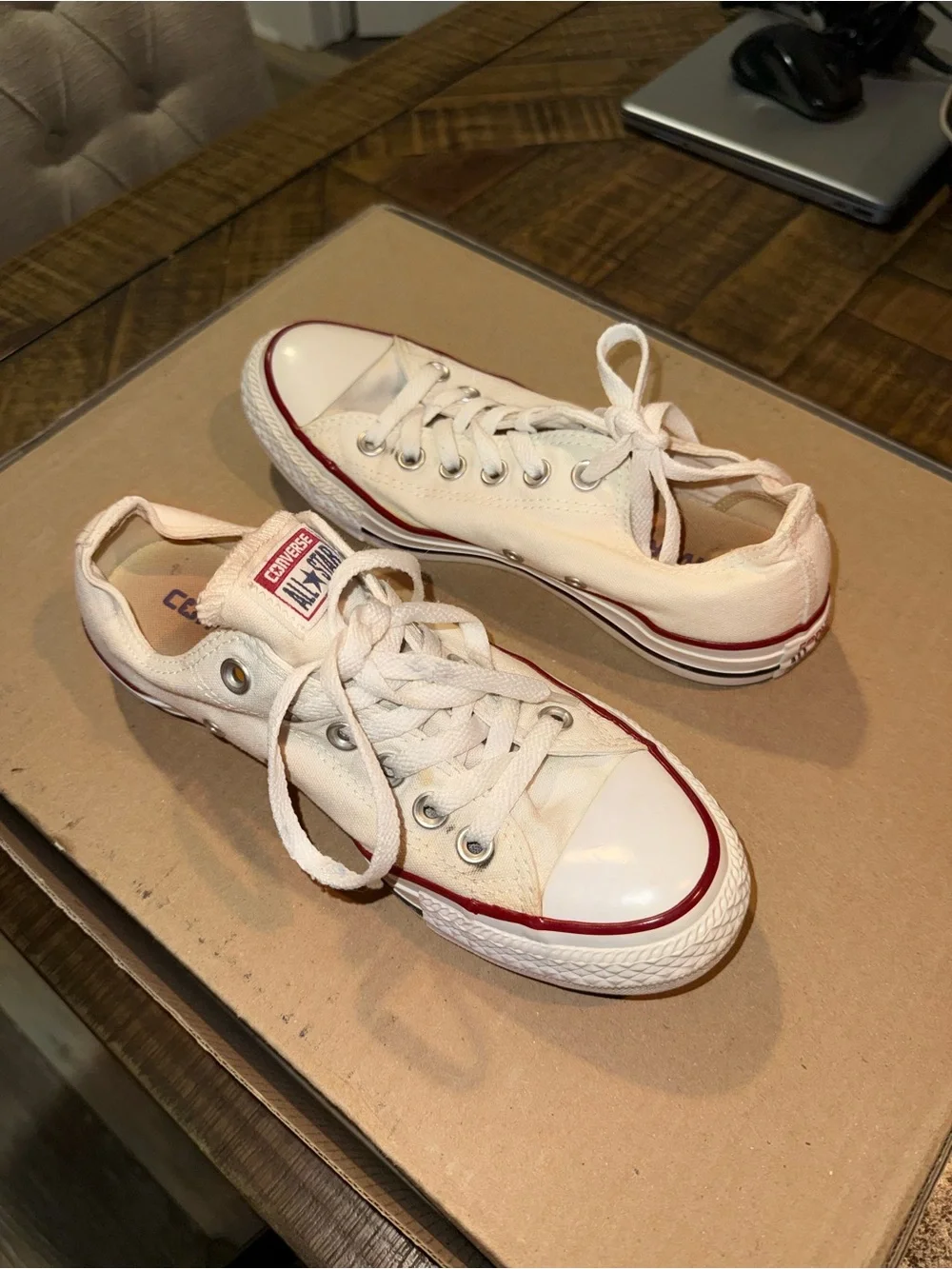 Converse classic low