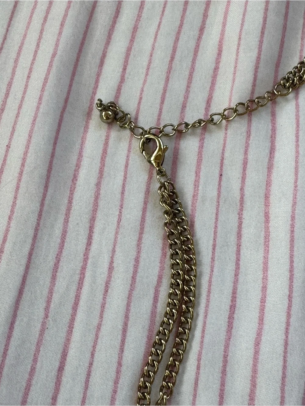 N/A elegant gold