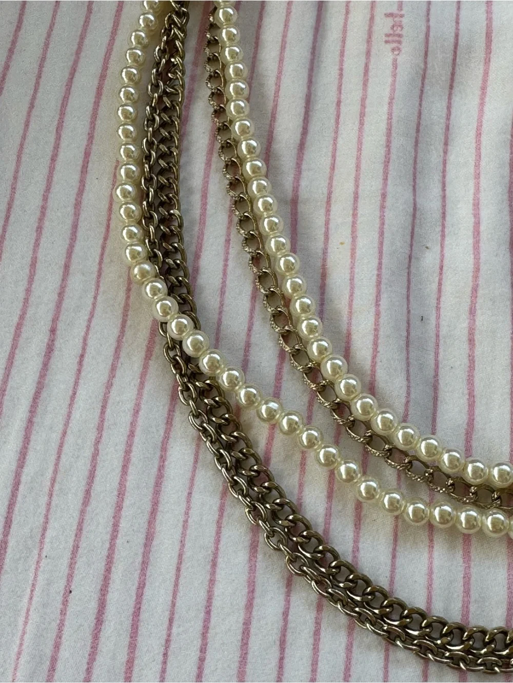 N/A elegant gold