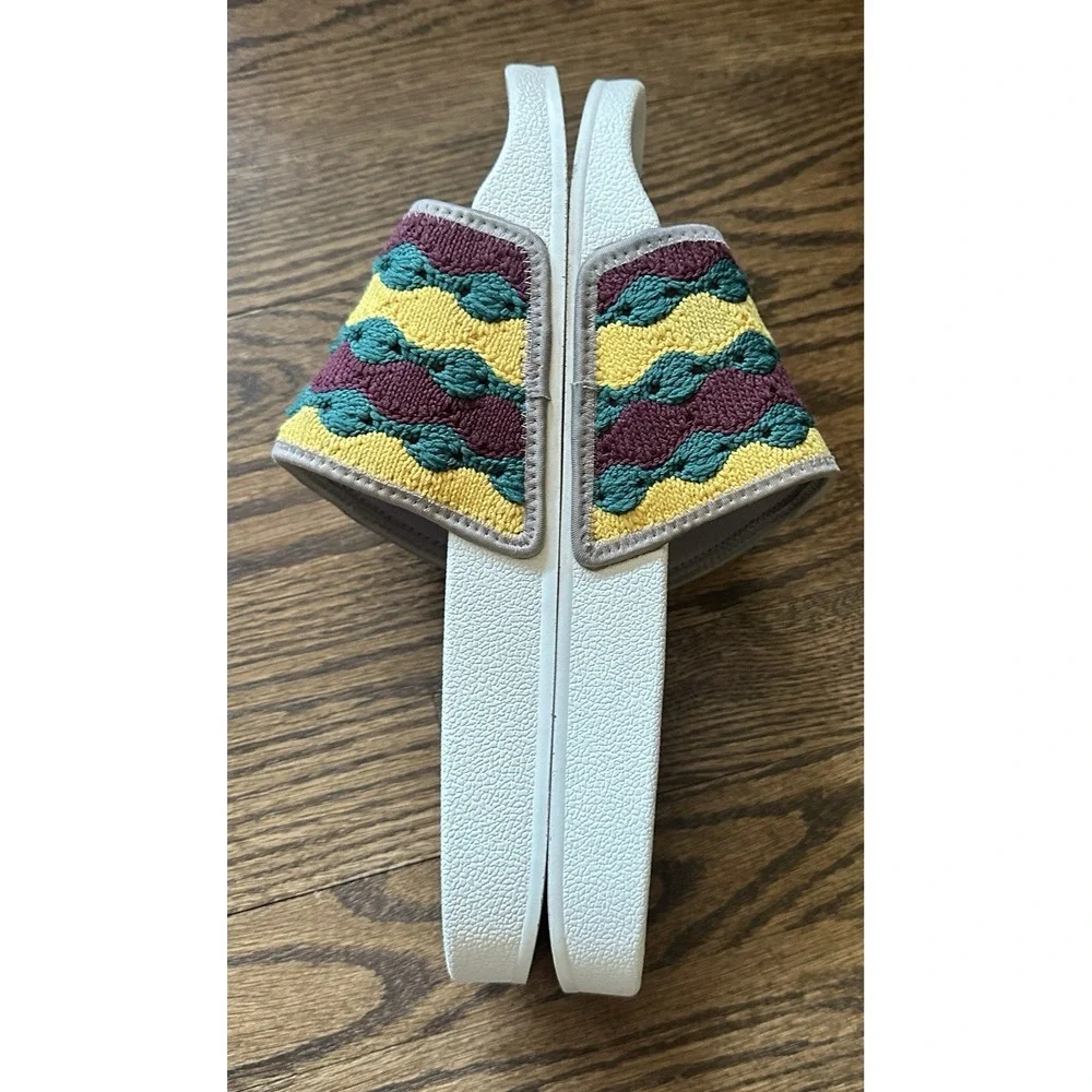 adidas adilette slides
