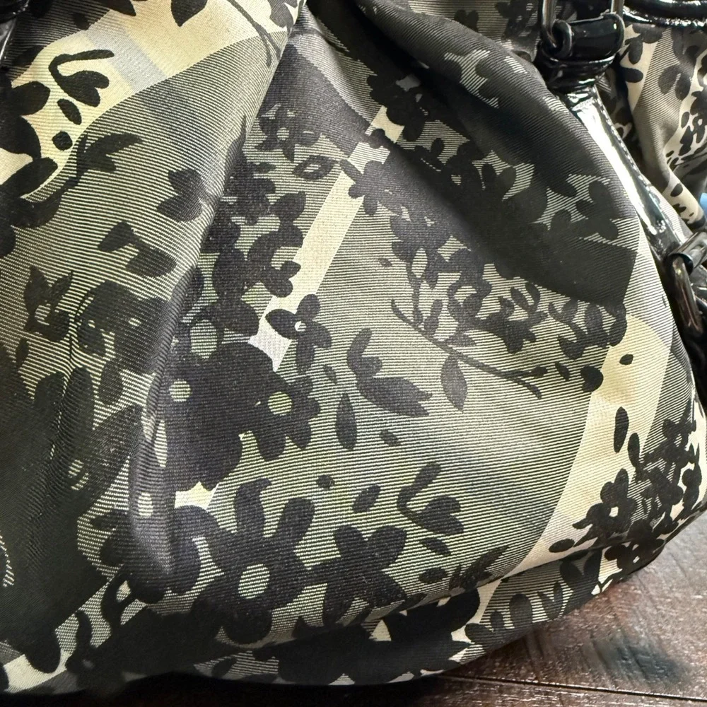 The Unbranded Brand this satchel