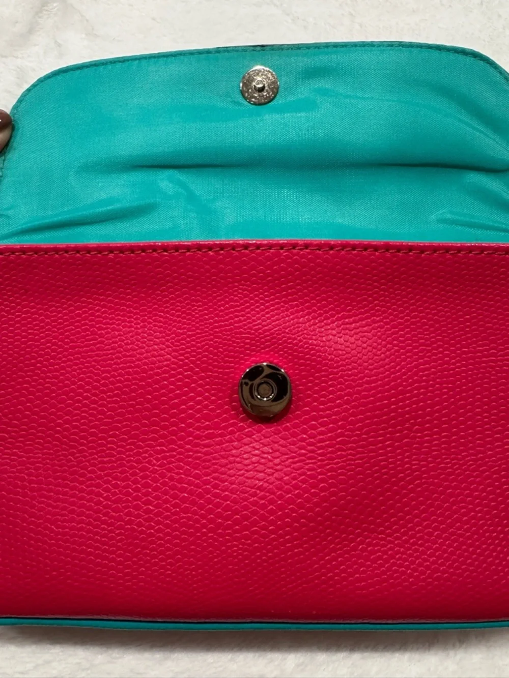 Baekgaard vibrant pink