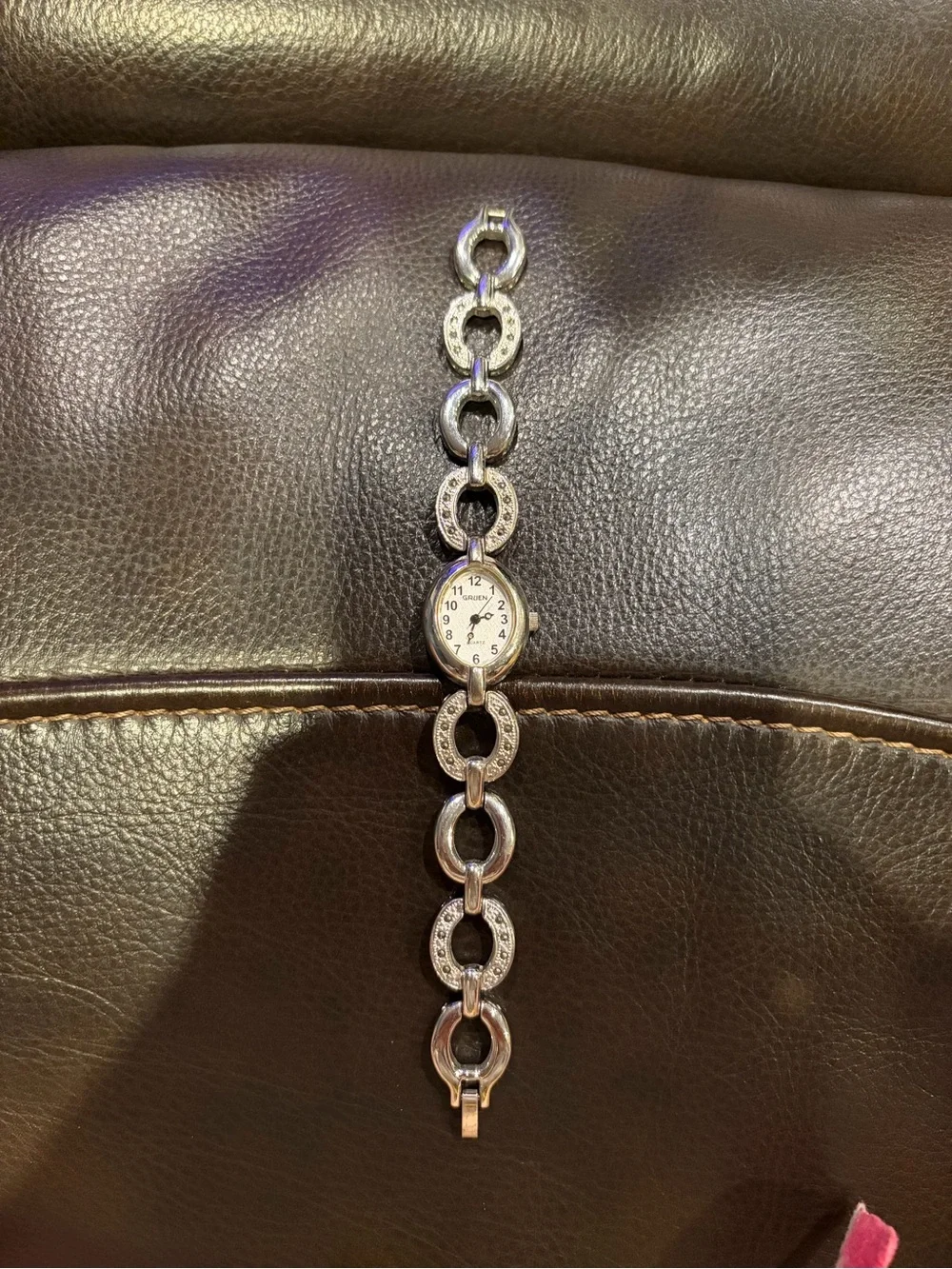 Women's Silver Link Bracelet Watch - Elegant Circle Design