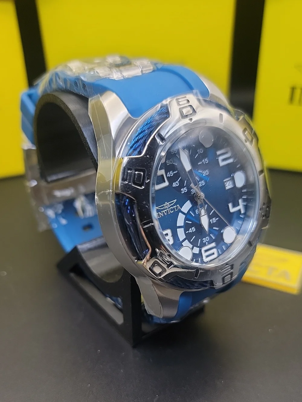 NEW ⌚️ Invicta Men's Blue Steel 24216 BOLT Tensile Chronograph Statement Watch