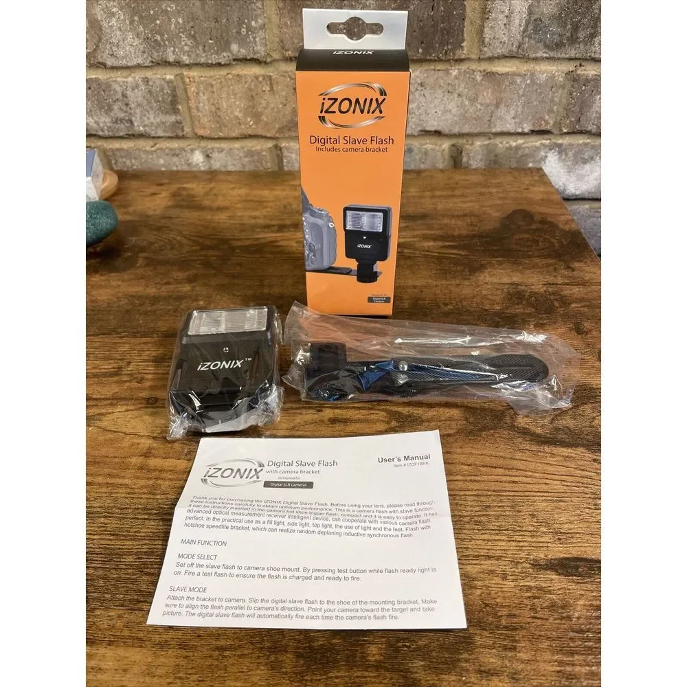 IZONIX Digital Slave Flash (for‎ Digital SLR Cameras)