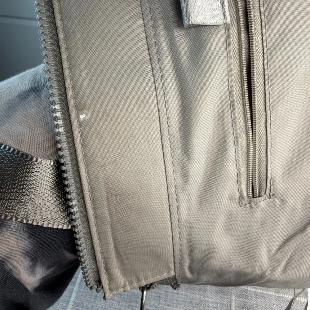 Baggallini carryall daily