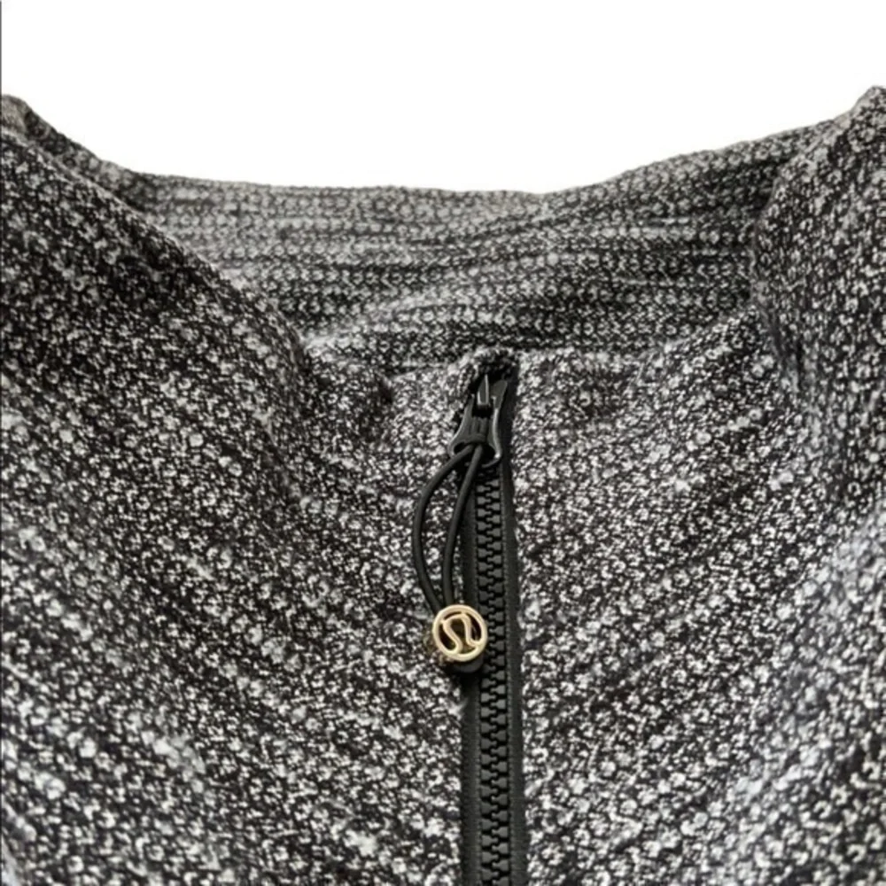 lululemon athletica great cross