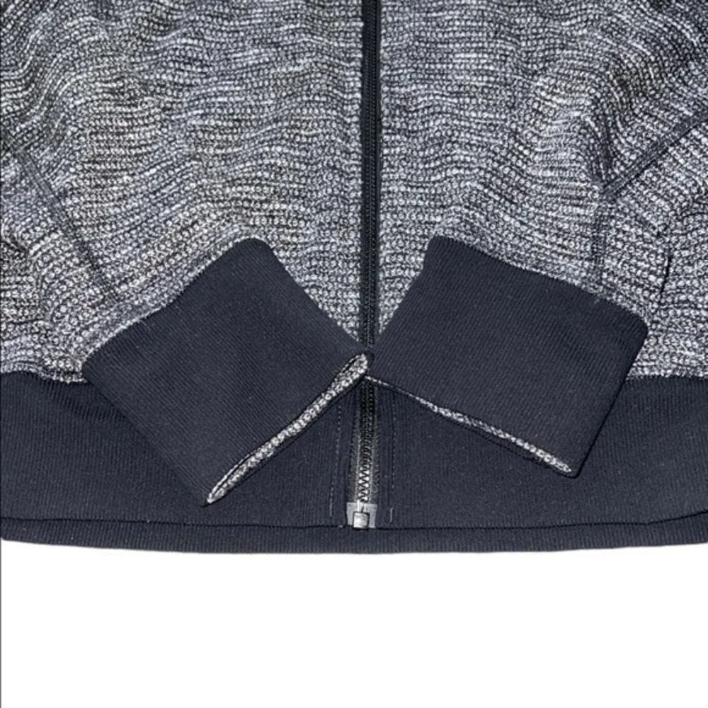 lululemon athletica great cross
