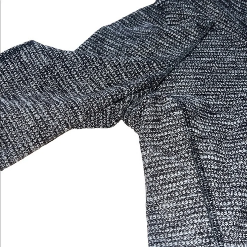 lululemon athletica great cross