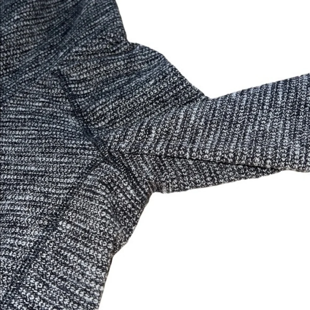 lululemon athletica great cross