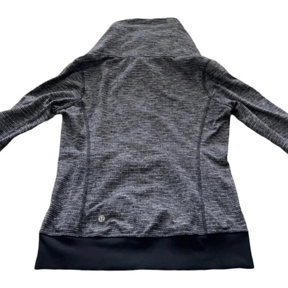 lululemon athletica great cross