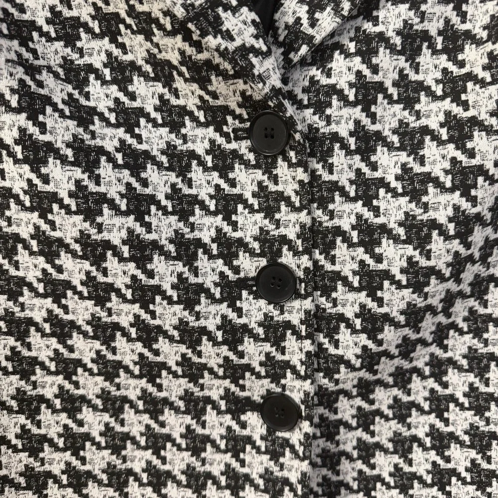 Kasper houndstooth blazer