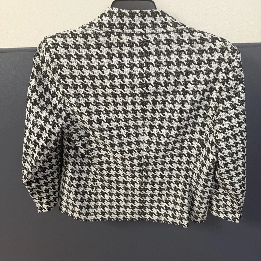 Kasper houndstooth blazer