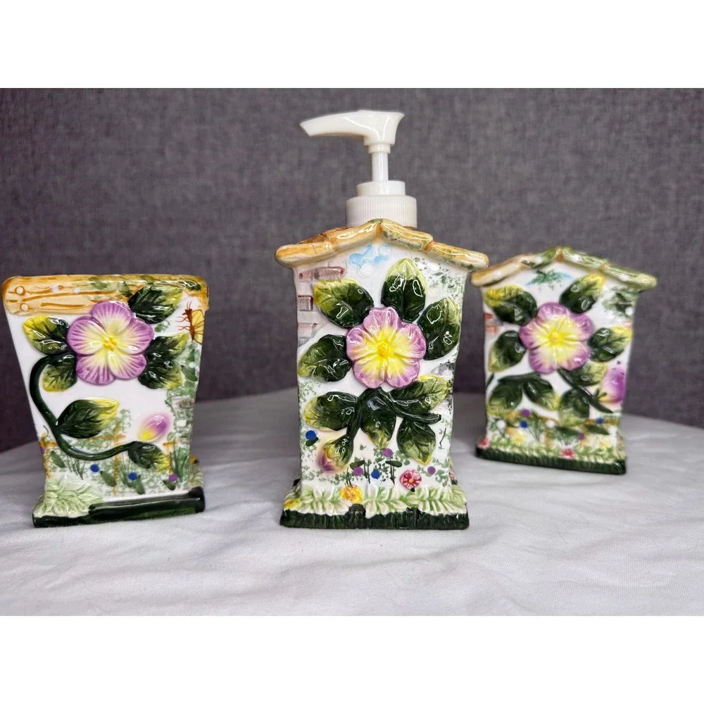 Vintage 80s 90s‎ Ceramic Floral Cottage Bathroom Set Soap Dispenser Toothbrush