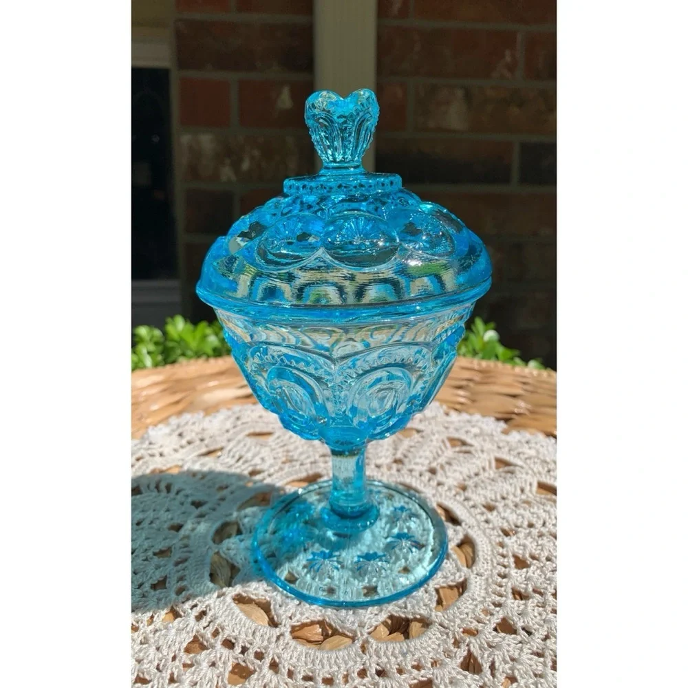 L.E. Smith Moon and Stars Sherbet Cup Lidded Electric Blue