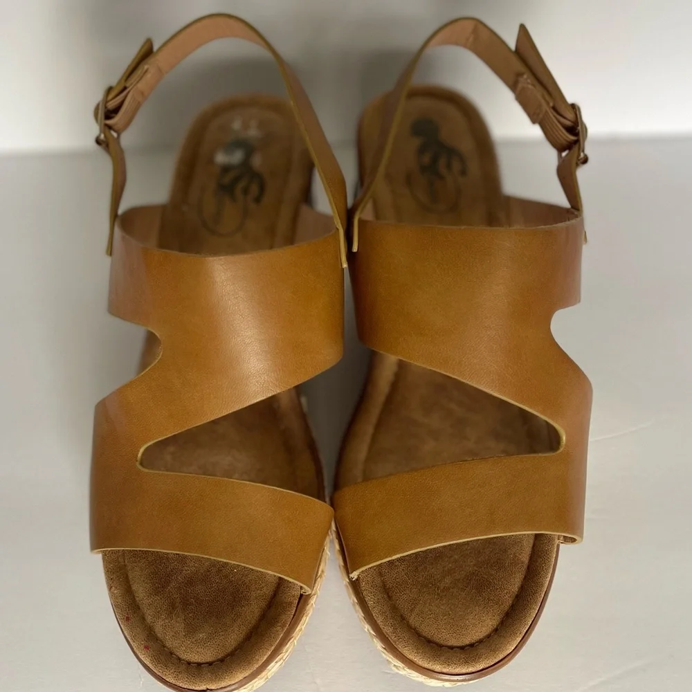 N/A woman’s brown
