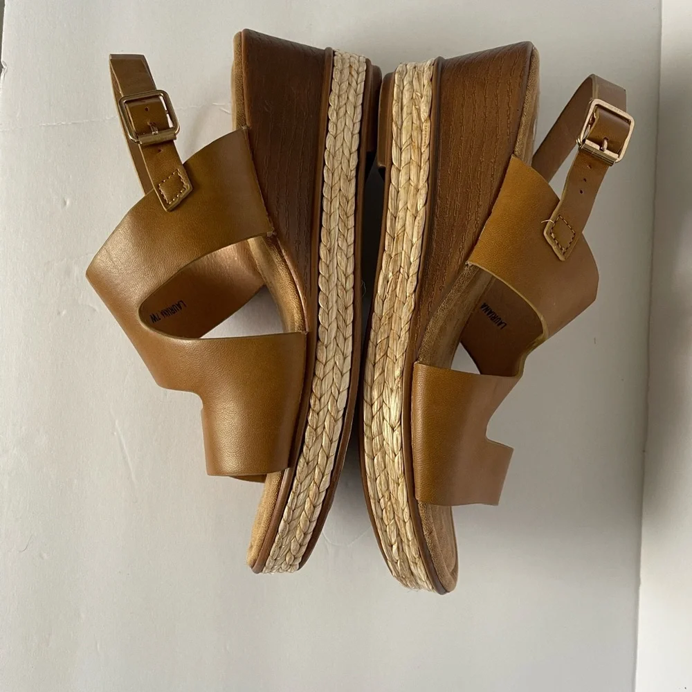 N/A woman’s brown