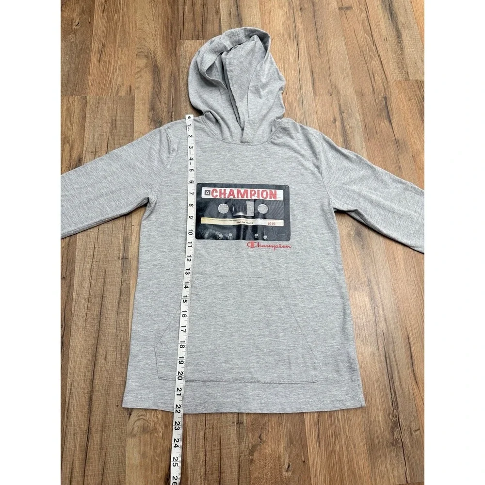 Champion lightweight graphic