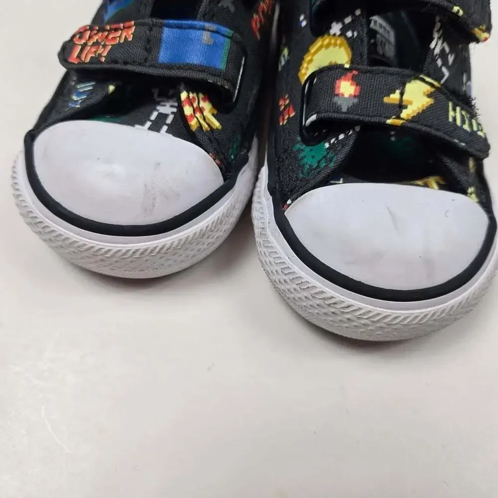 Converse fun stylish