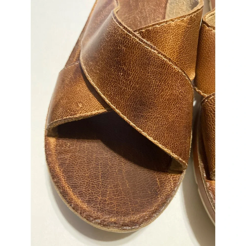 Antelope leather slide