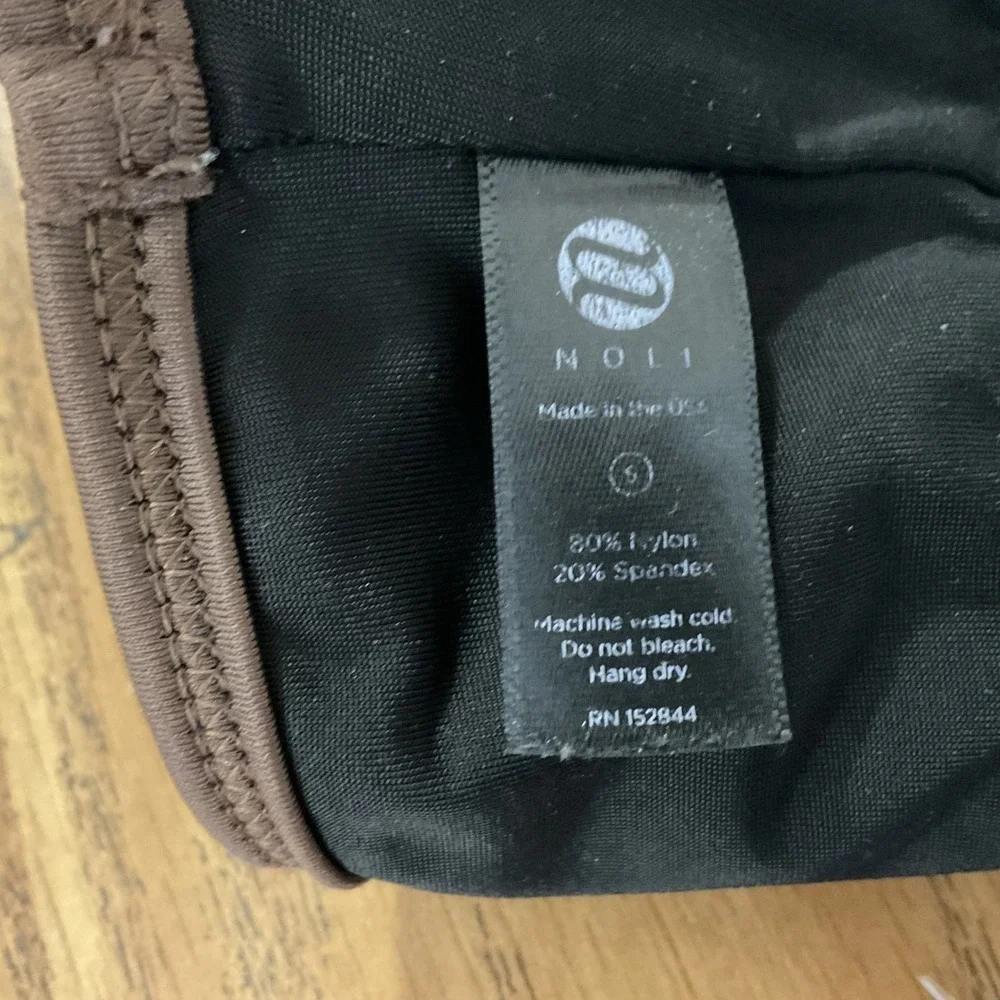 Noli Yoga T-Back Liquid Studio Sports Bra Womens Size Small