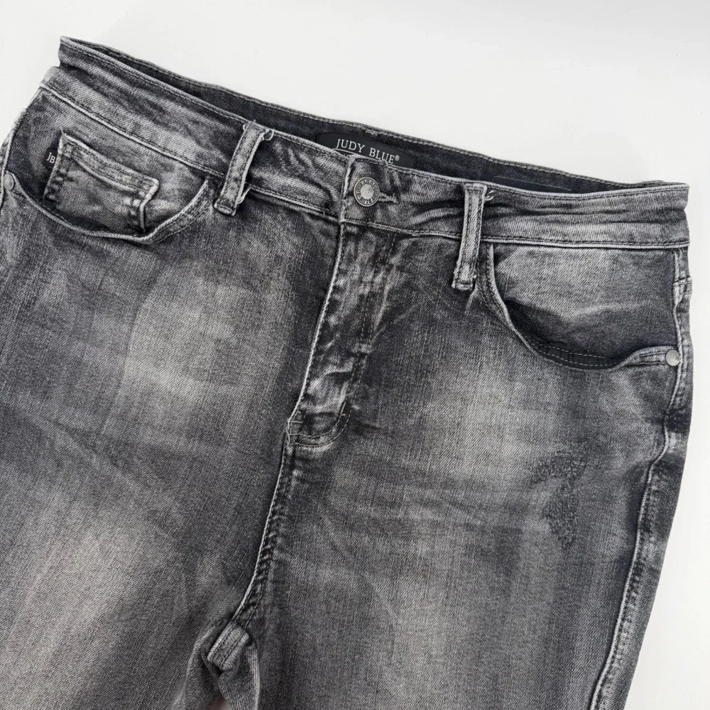 Judy Blue Jeans Womens‎ Size 13/31 Gray Wash Distressed Frayed Hem Skinny Fit