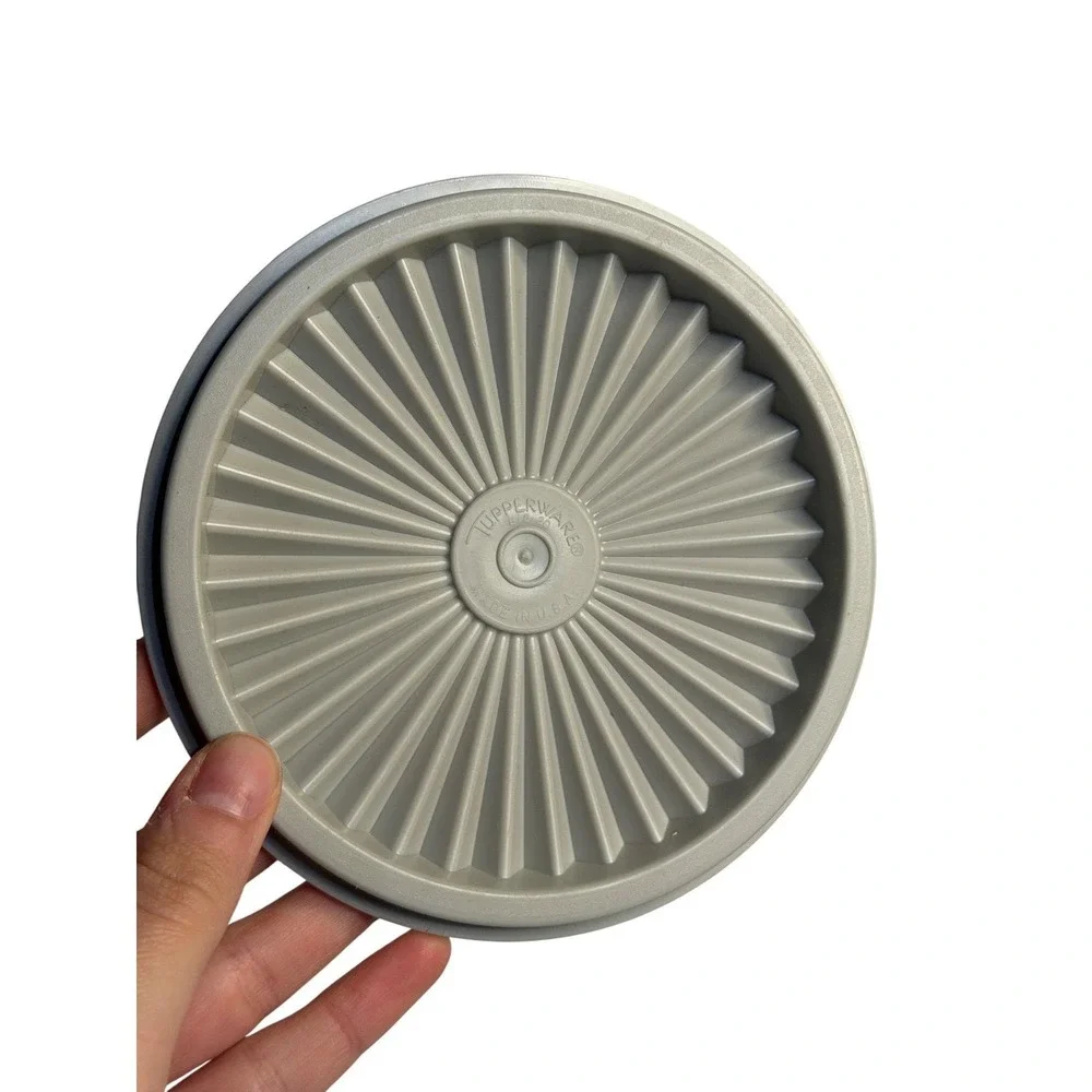 Tupperware 812 20