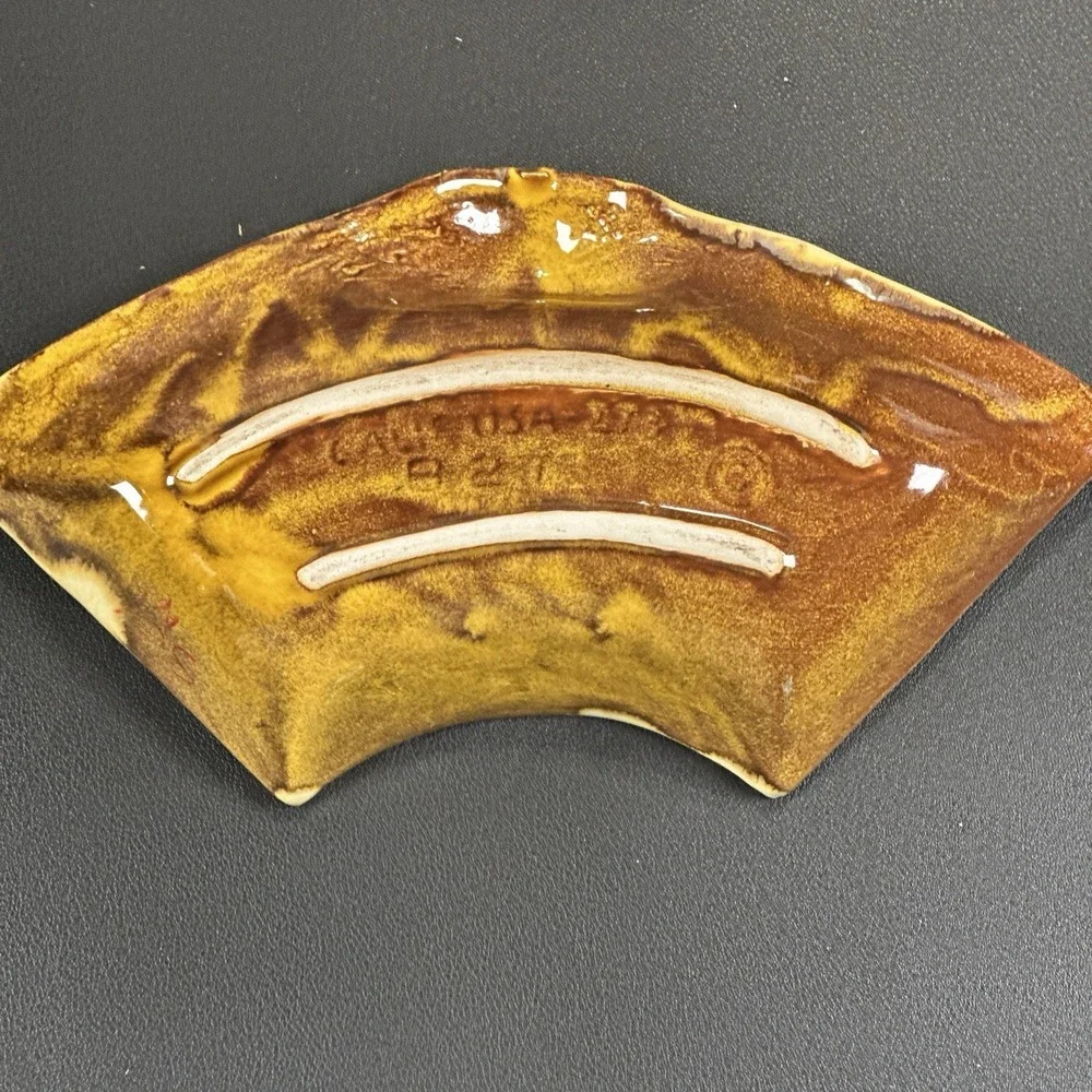 California Pottery item shown