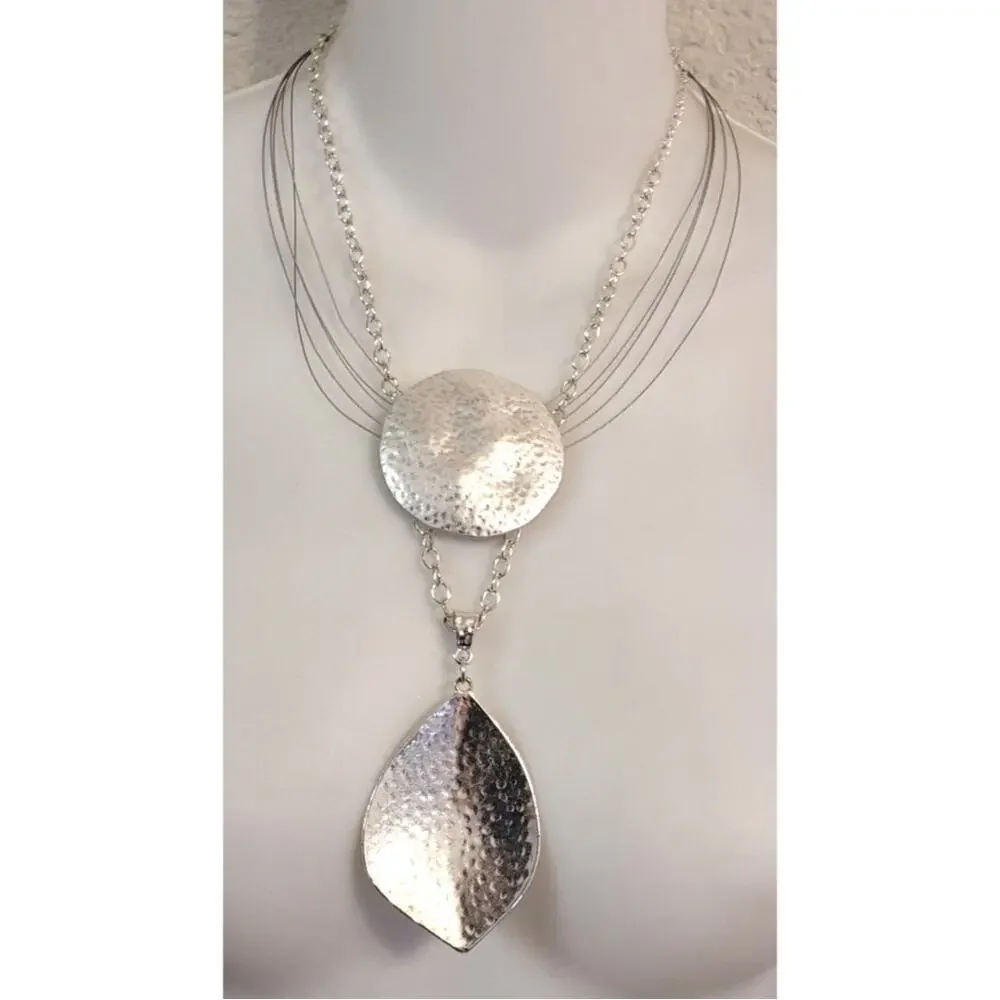 unbranded textured silvertone