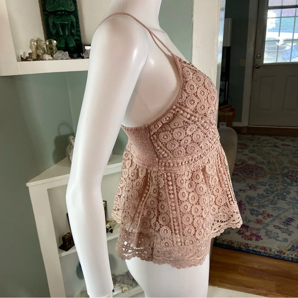 Abercrombie & Fitch delicate lace
