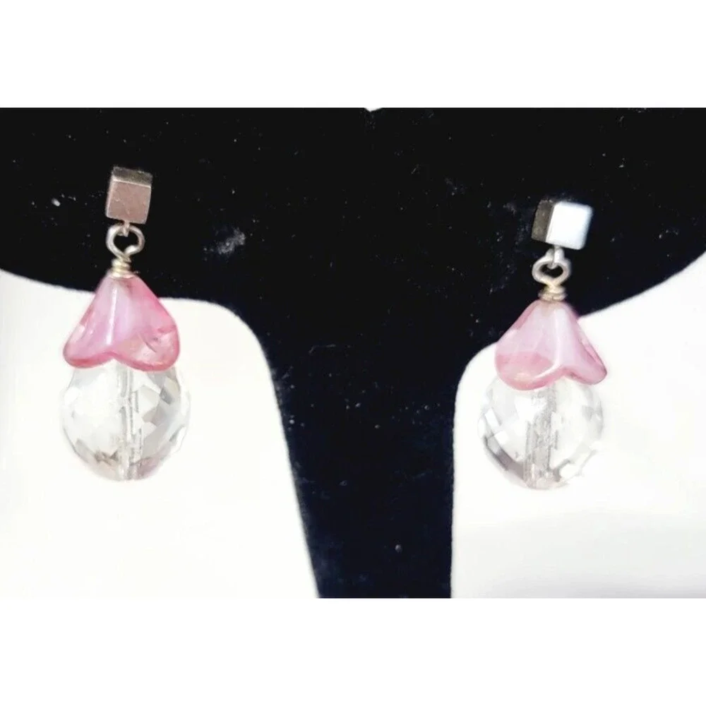 Unbranded vintage dangle