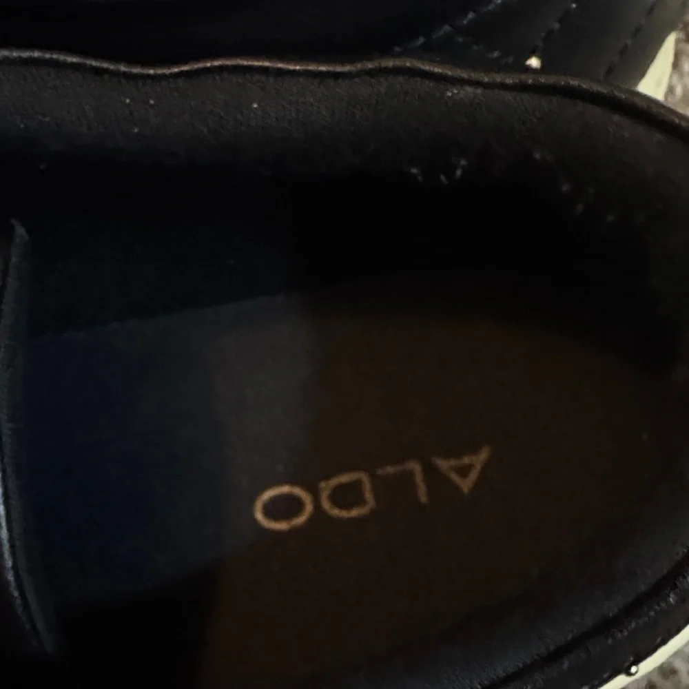 Aldo stylish black