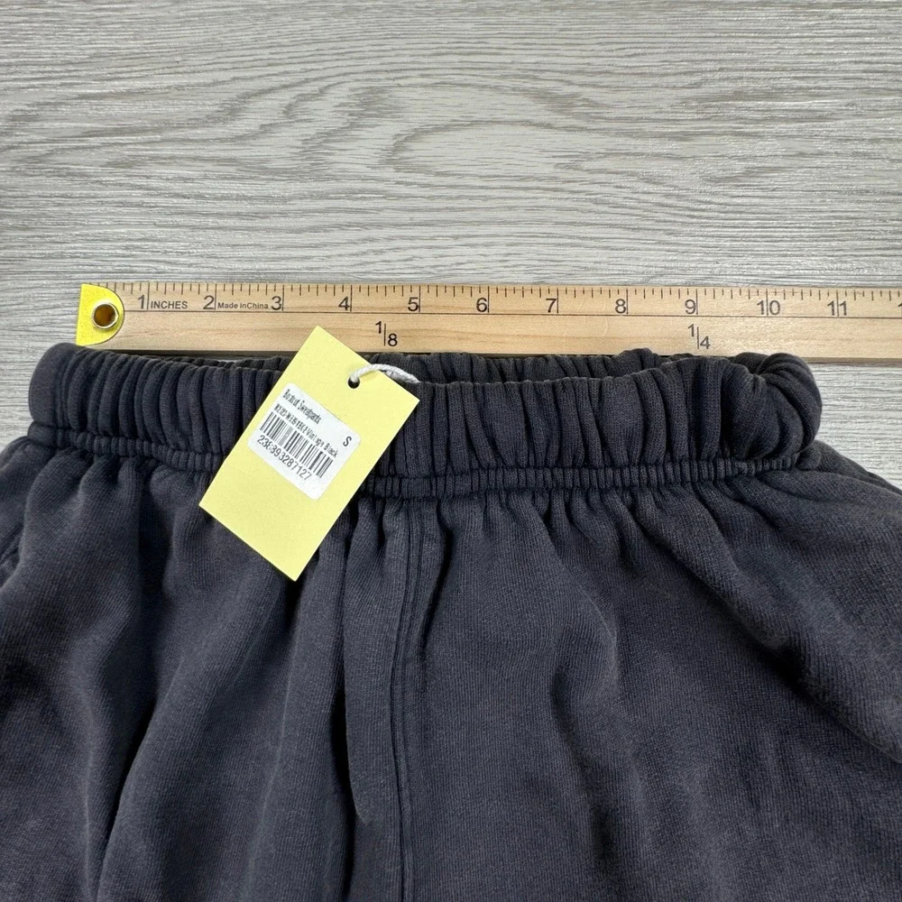 MNML *orders ship