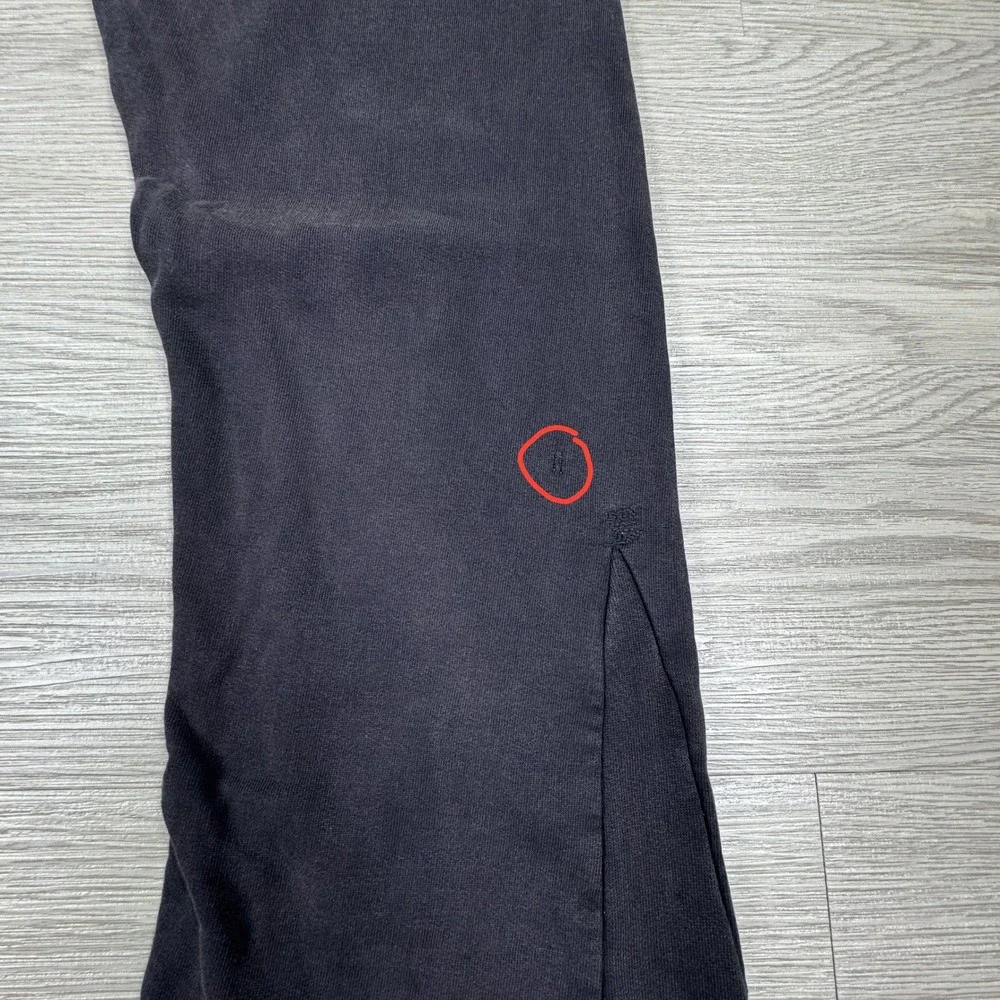 MNML *orders ship